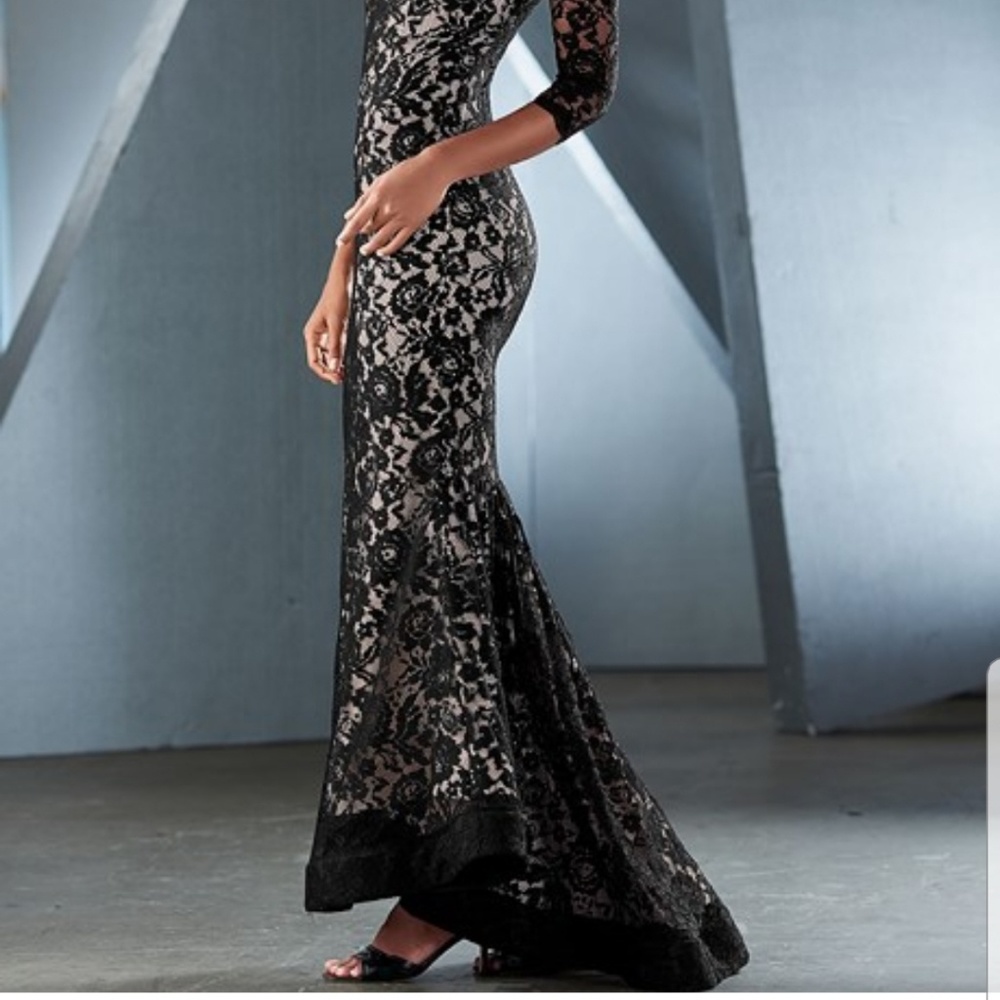 Venus Mermaid Lace Dress